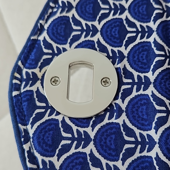 Vera Bradley Wristlet/ Wallet - Picture 6 of 11